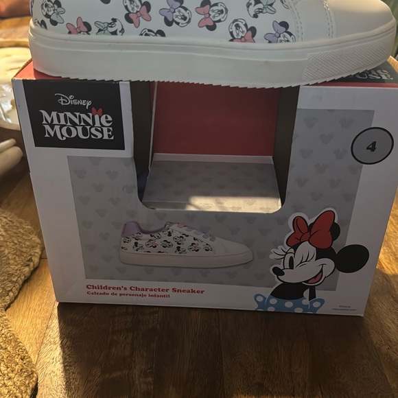 Disney White and Pink Sneakers with Playful Design - Picture 13 of 16